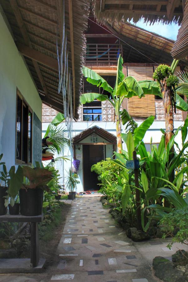 ג'נרל לונה Footprints Homestay (Adults Only) מראה חיצוני תמונה
